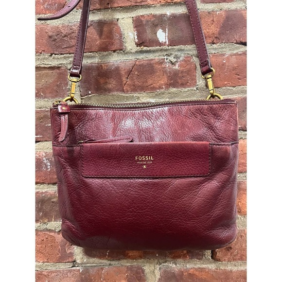FOSSIL Red Leather Crossbody Bag - Picture 4 of 8
